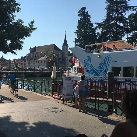 The Boat Annecy